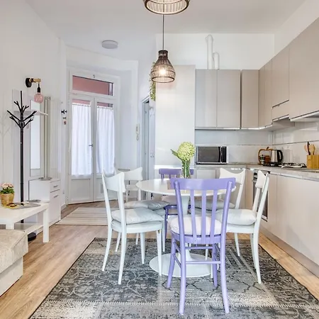 Joivy Chic Flat In De Angeli * Milan